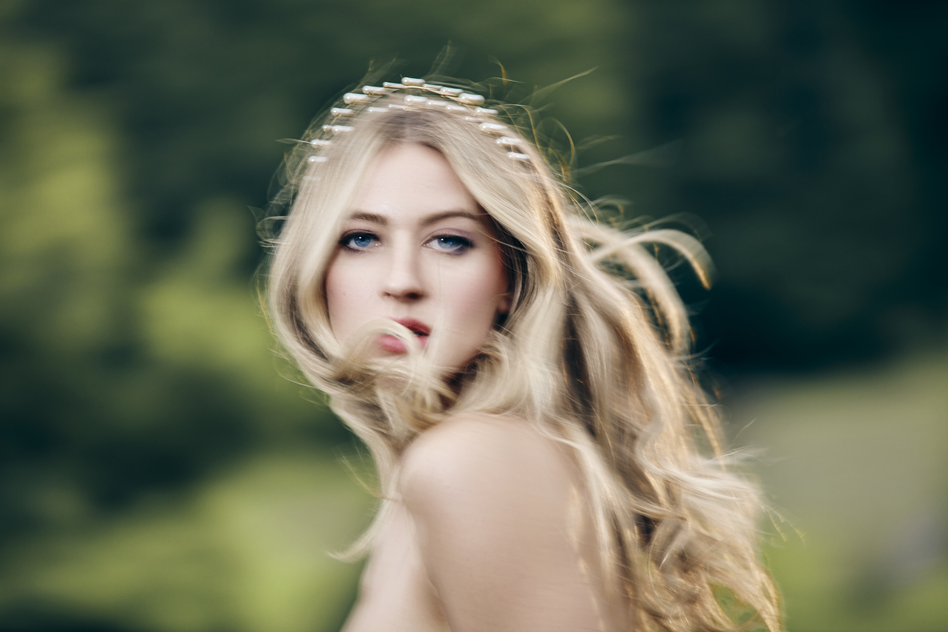 Lians' bridal editorial Hair & Makeup by Monica Jadan: a sun-kissed bride in a ruffled gown at Lavender Hills Farm, Michigan.